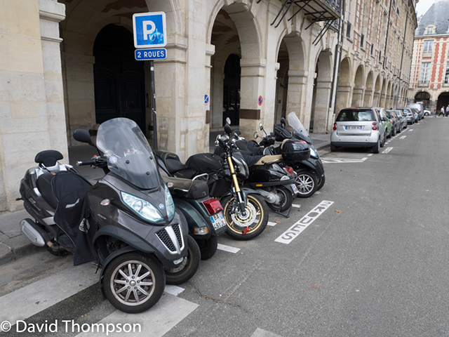 %_tempFileName2014-08-28_01_Walking_Tour_Marais-8281697%