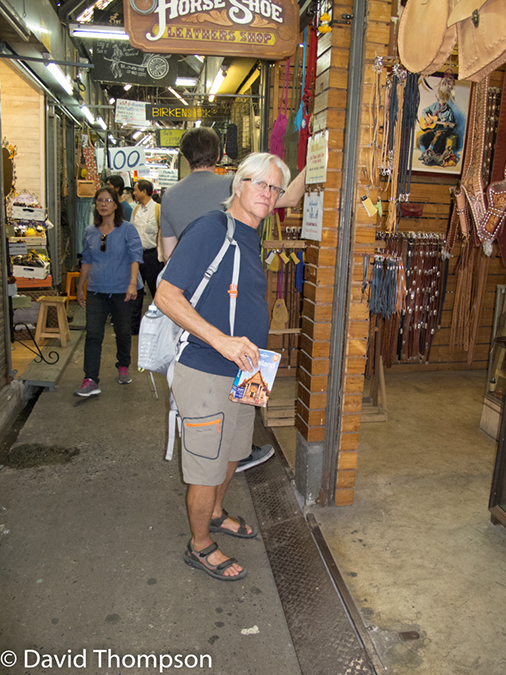 %_tempFileName2014-01-04_01_Bangkok_Weekend_Market-1%