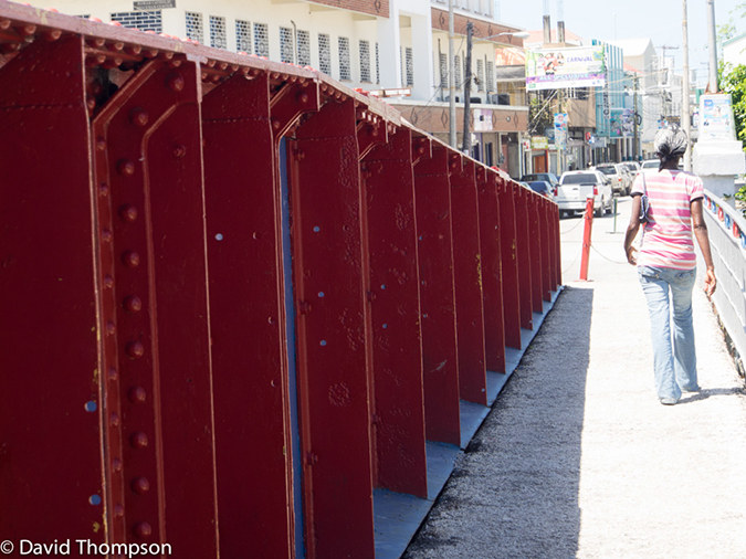 %_tempFileName2014-07-18_03_Belize_City-7180501%