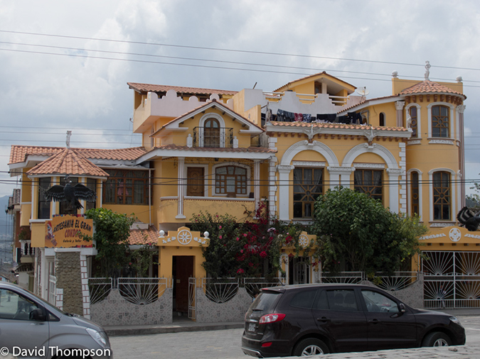 %_tempFileName2013-11-07_01_Otavalo%20Marketplace_Tour-17%