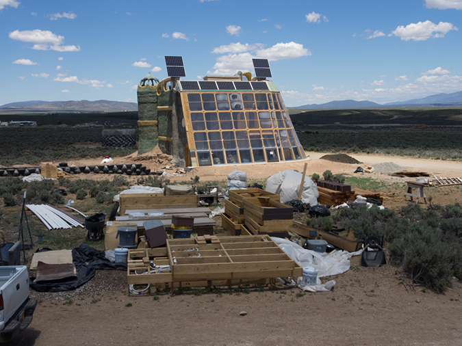 %_tempFileName2014-05-27_02_Taos_Earthship-2%